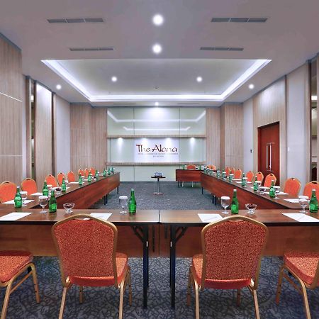 The Alana Yogyakarta Hotel And Convention Center Sleman  Εξωτερικό φωτογραφία