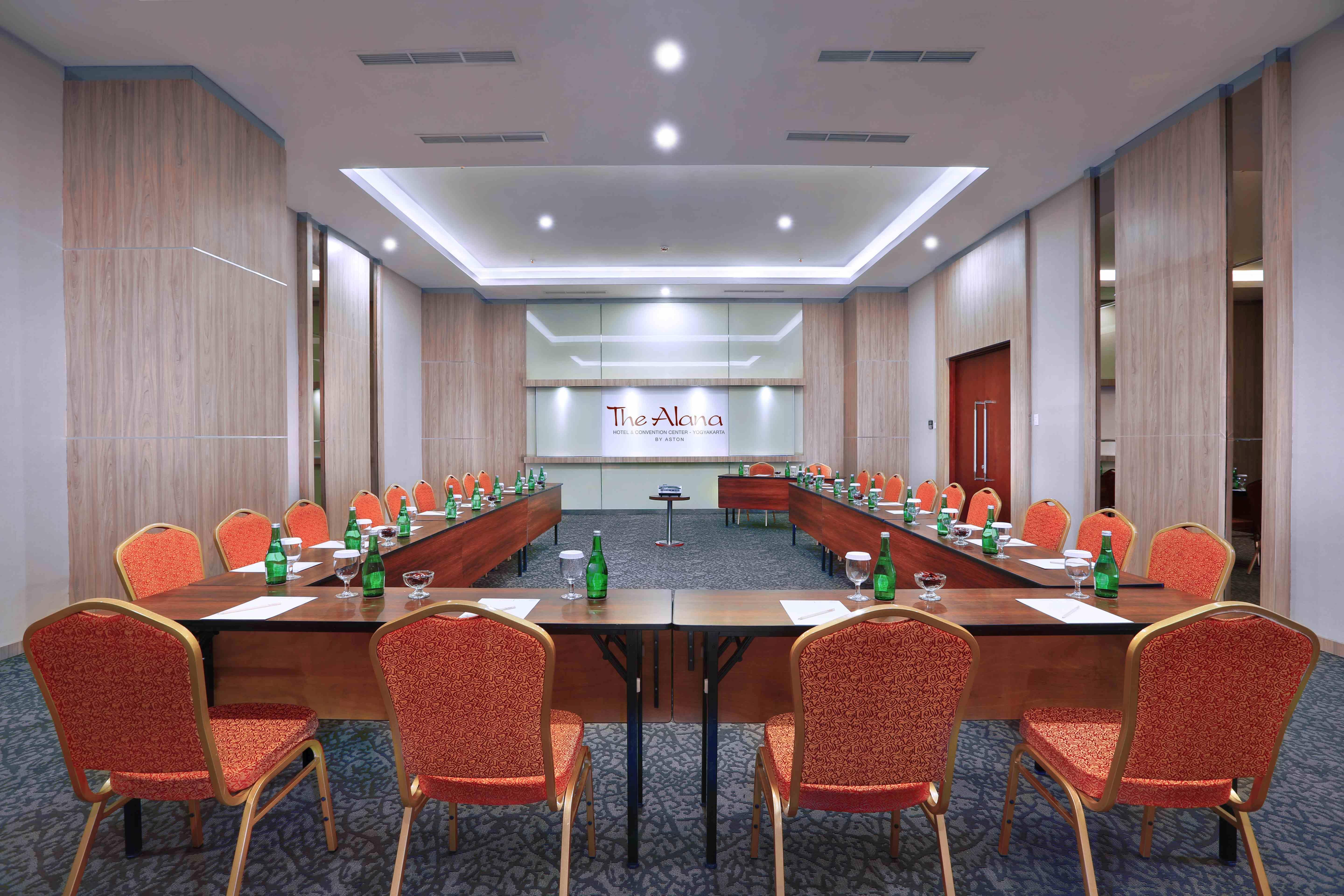 The Alana Yogyakarta Hotel And Convention Center Sleman  Εξωτερικό φωτογραφία