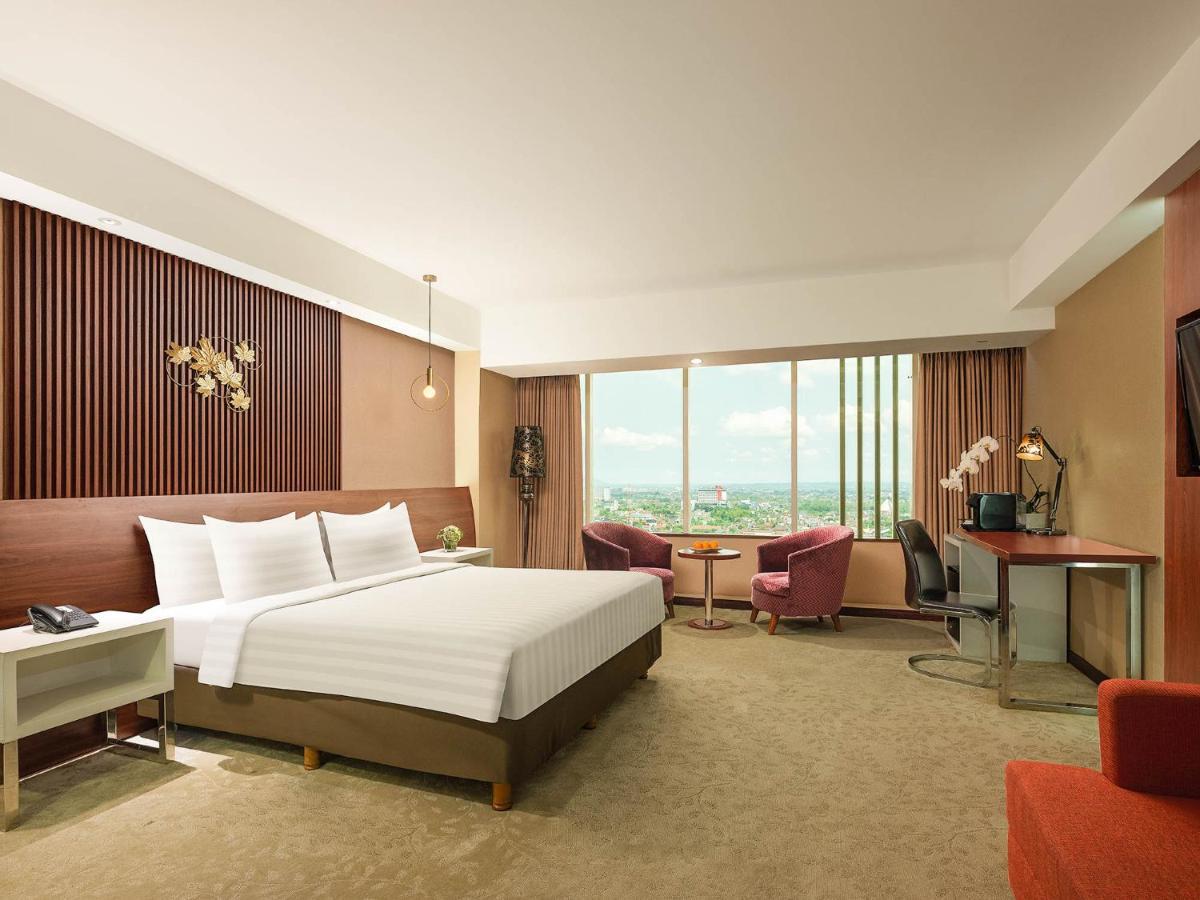 The Alana Yogyakarta Hotel And Convention Center Sleman  Εξωτερικό φωτογραφία