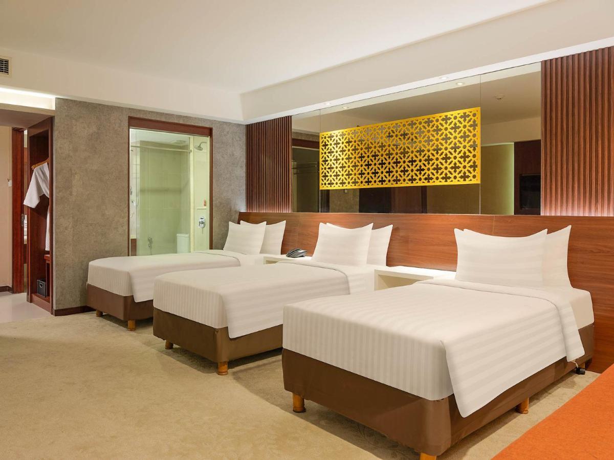 The Alana Yogyakarta Hotel And Convention Center Sleman  Εξωτερικό φωτογραφία