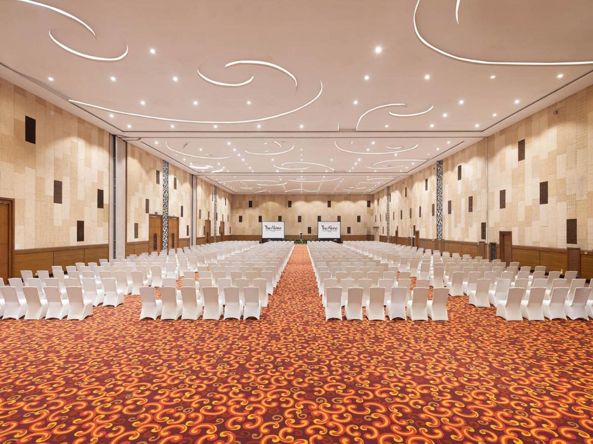 The Alana Yogyakarta Hotel And Convention Center Sleman  Εξωτερικό φωτογραφία