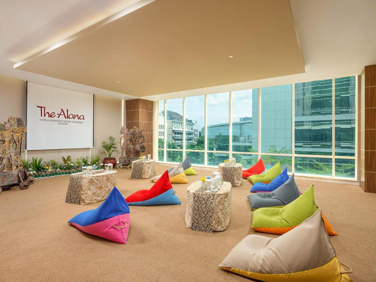 The Alana Yogyakarta Hotel And Convention Center Sleman  Εξωτερικό φωτογραφία