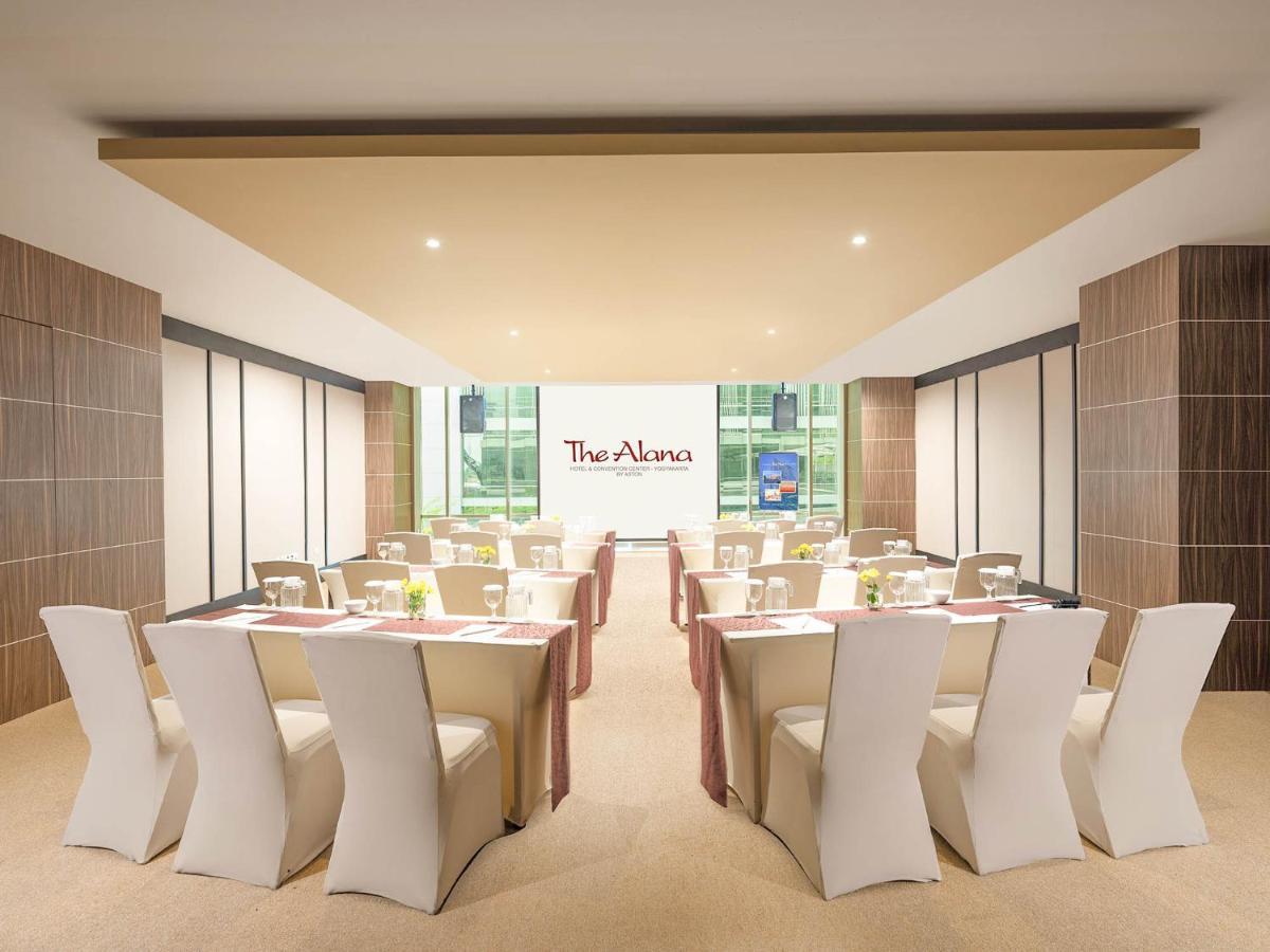 The Alana Yogyakarta Hotel And Convention Center Sleman  Εξωτερικό φωτογραφία