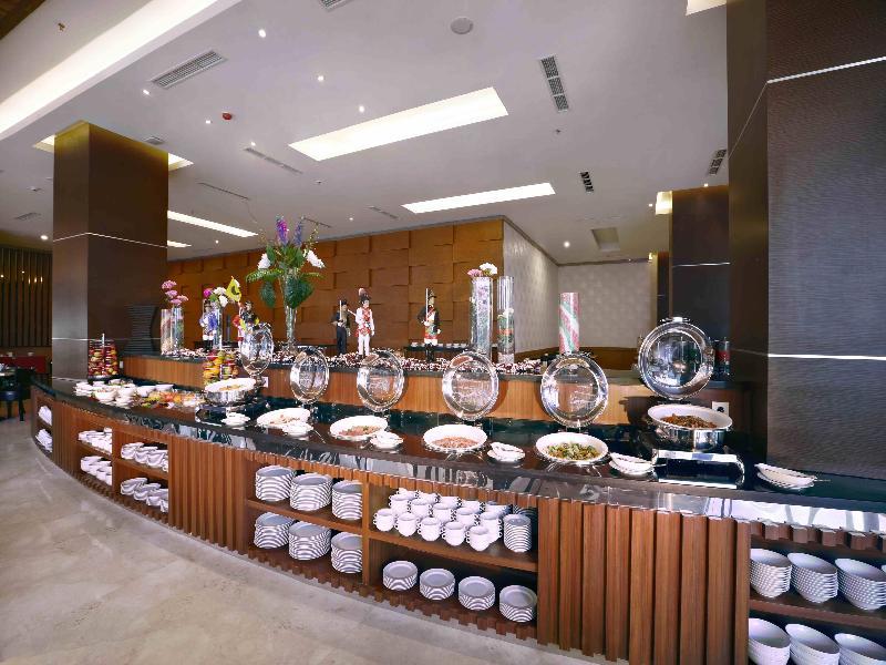 The Alana Yogyakarta Hotel And Convention Center Sleman  Εξωτερικό φωτογραφία